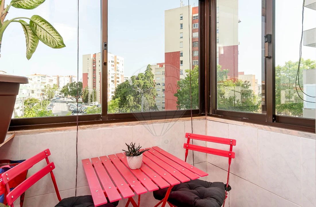 Apartamento T3 para Venda em Corroios Foto 8
