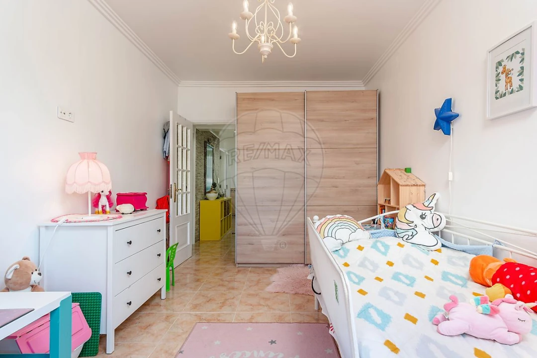 Apartamento T3 para Venda em Corroios Foto 5