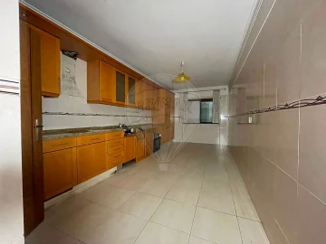 Apartamento T3 para Venda em Falagueira-Venda Nova