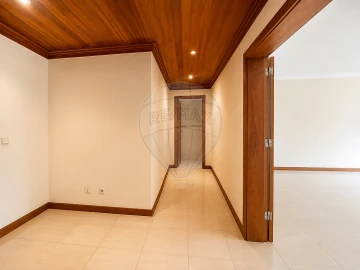 Apartamento T3 para Venda em Falagueira-Venda Nova