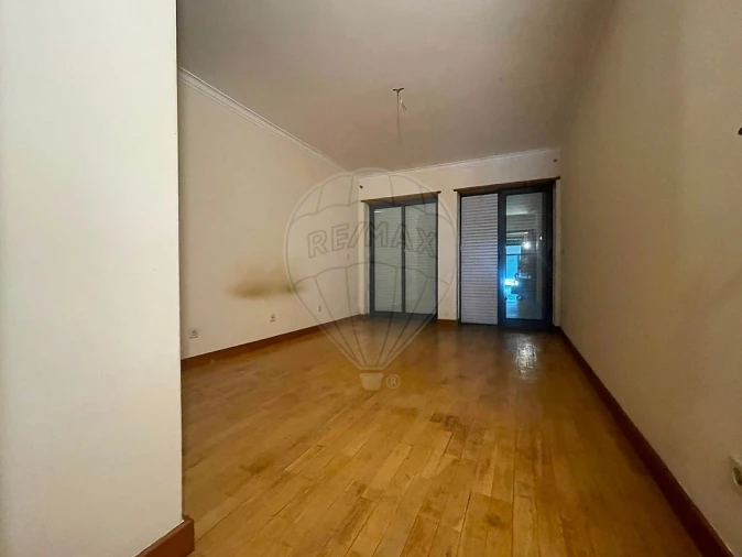 Apartamento T3 para Venda em Falagueira-Venda Nova Foto 6
