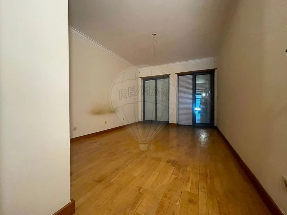 Apartamento T3 para Venda em Falagueira-Venda Nova Foto 6