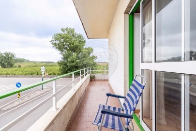 Apartamento T2 para Venda em Bombarral e Vale Covo