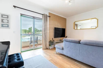 Apartamento T2 para Venda em Bombarral e Vale Covo