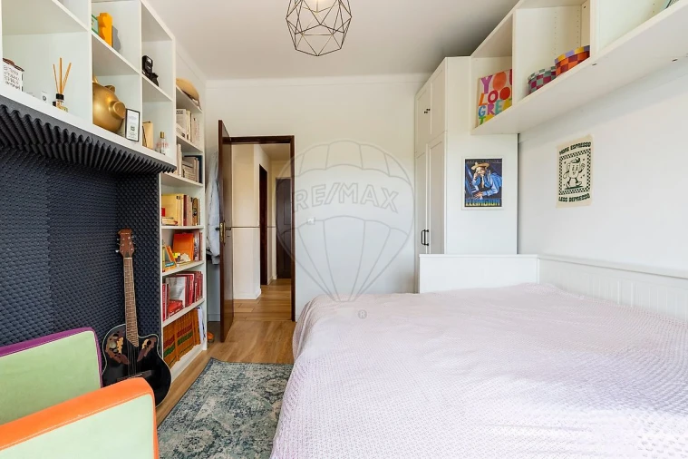 Apartamento T2 para Venda em Bombarral e Vale Covo Foto 15