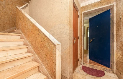 Apartamento T1 para Venda em Queluz e Belas