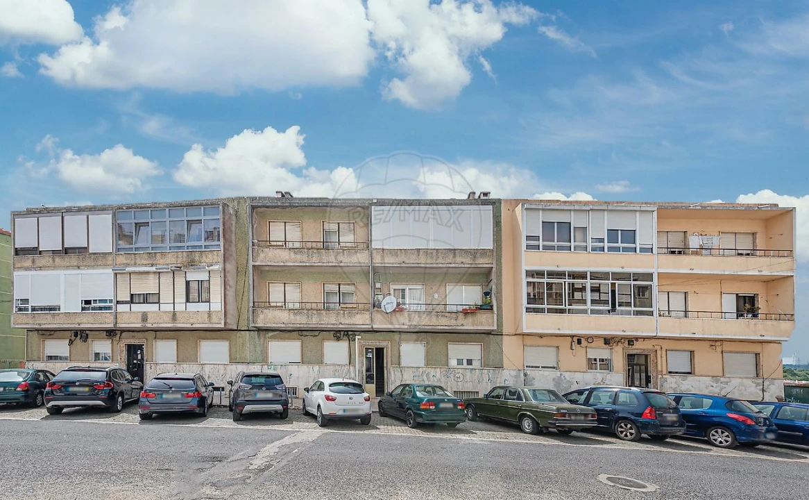 Apartamento T1 para Venda em Queluz e Belas Foto 21
