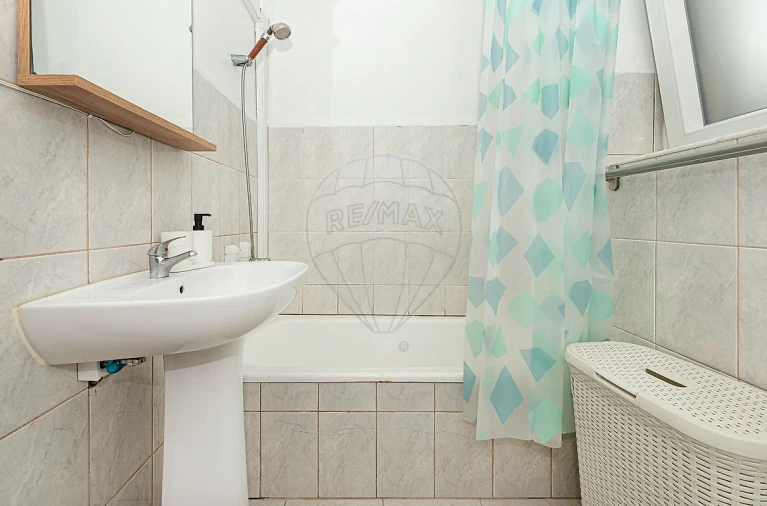 Apartamento T1 para Venda em Queluz e Belas Foto 9