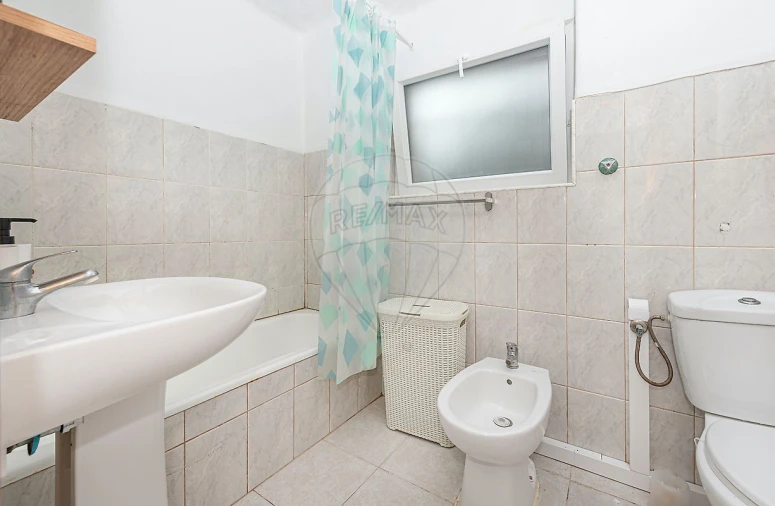 Apartamento T1 para Venda em Queluz e Belas Foto 8