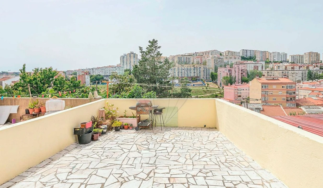 Apartamento T1 para Venda em Queluz e Belas Foto 14