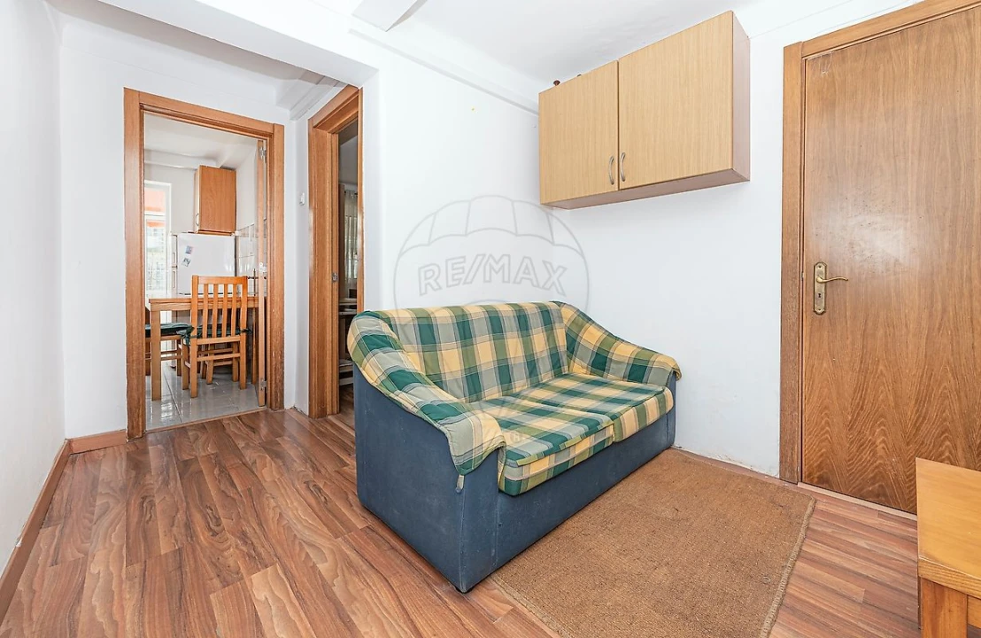 Apartamento T1 para Venda em Queluz e Belas Foto 6