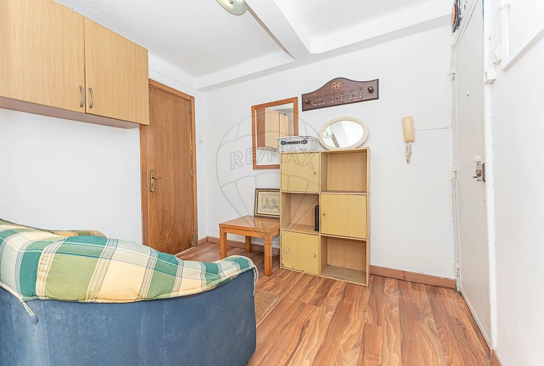 Apartamento T1 para Venda em Queluz e Belas Foto 7