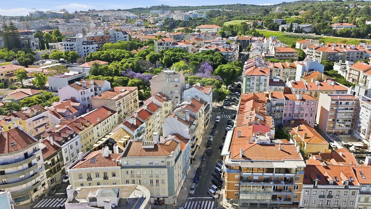 Apartamento T2 para Venda em Alcantara Foto 1