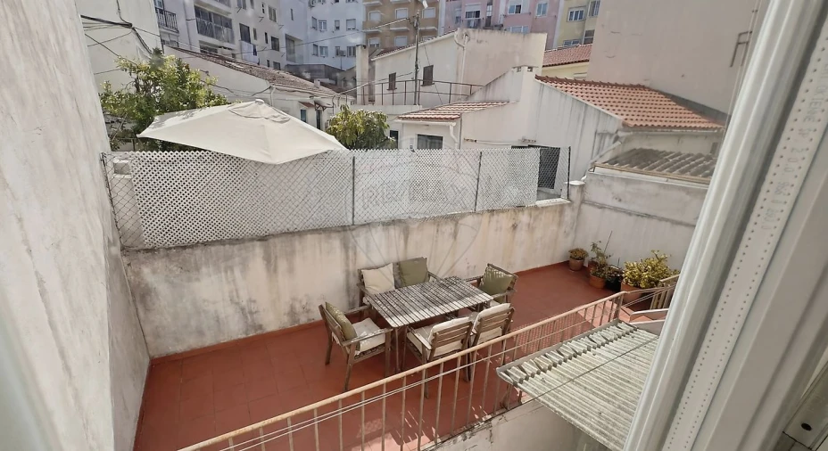 Apartamento T2 para Venda em Alcantara Foto 15