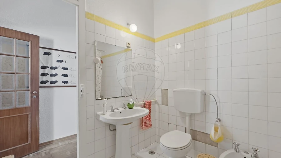 Apartamento T2 para Venda em Alcantara Foto 8