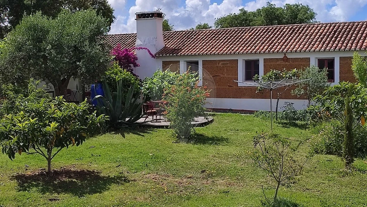 Quinta T3 para Venda em Colos Foto 9