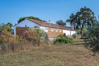 Quinta T3 para Venda em Colos