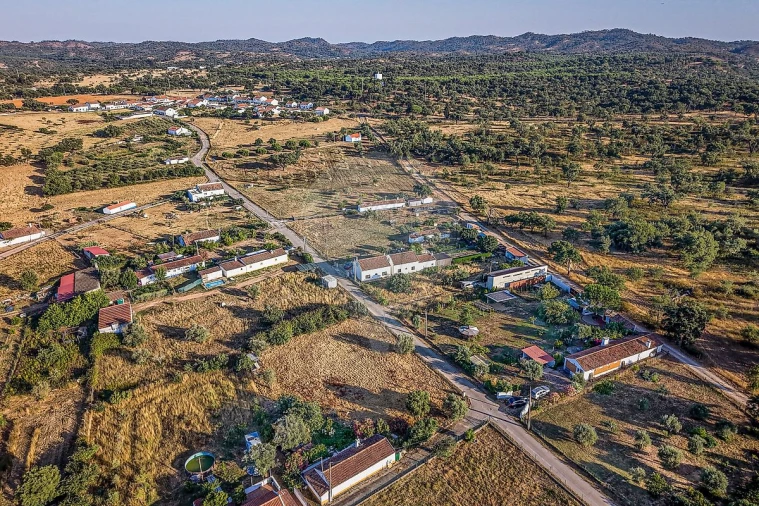 Quinta T3 para Venda em Colos Foto 38