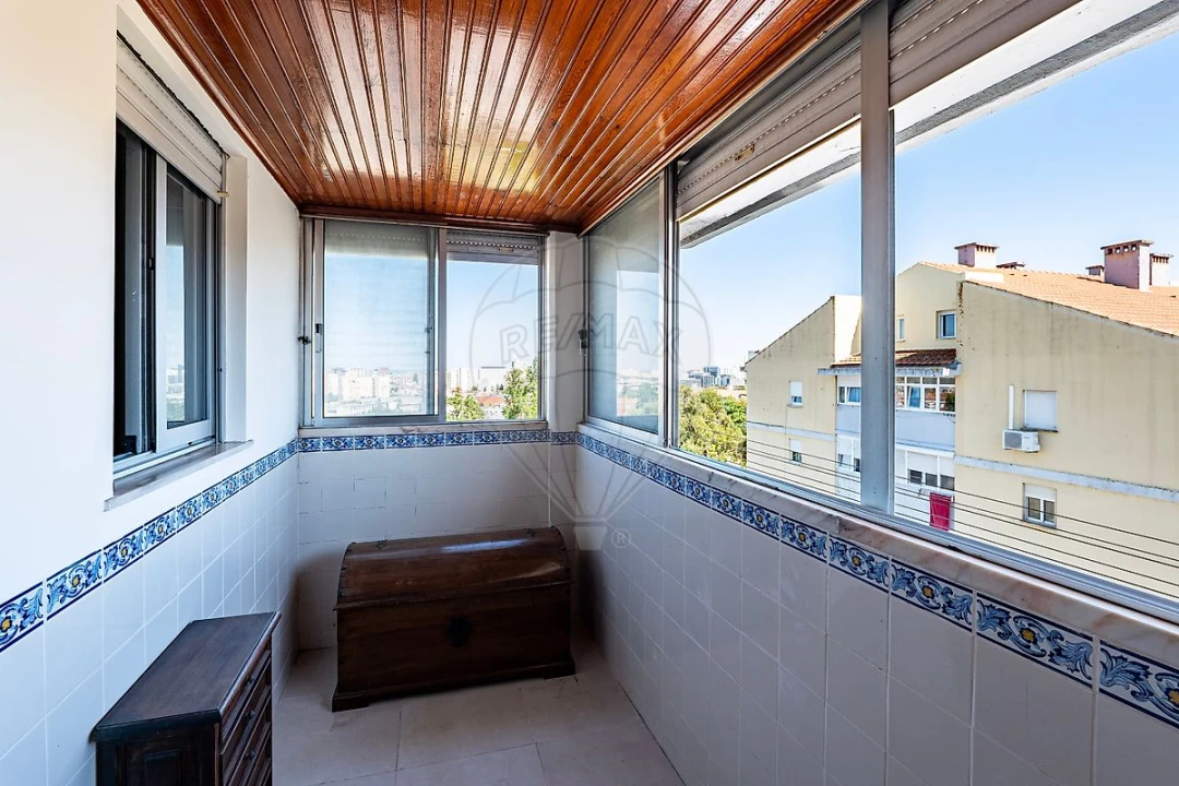 Apartamento T2 para Venda em Olivais Foto 20