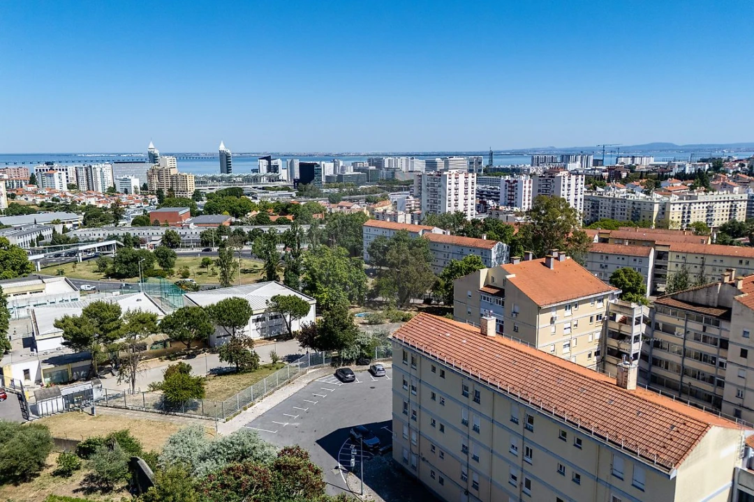 Apartamento T2 para Venda em Olivais Foto 32