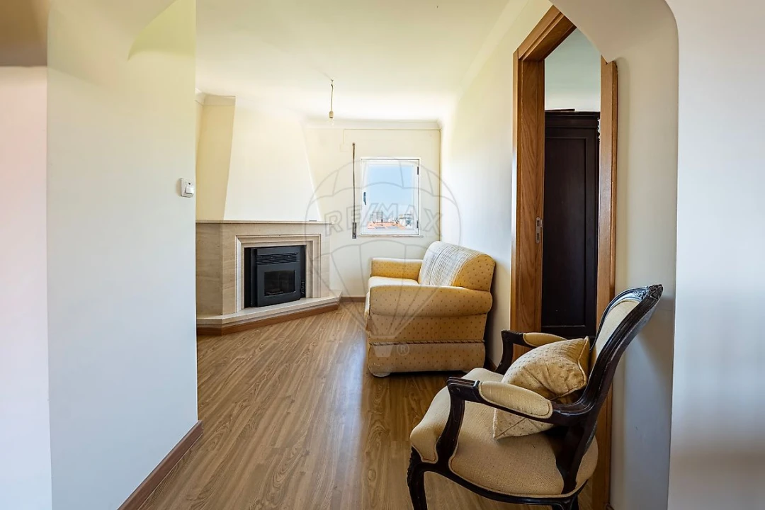 Apartamento T2 para Venda em Olivais Foto 2