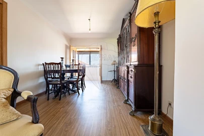 Apartamento T2 para Venda em Olivais