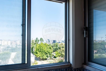 Apartamento T2 para Venda em Olivais