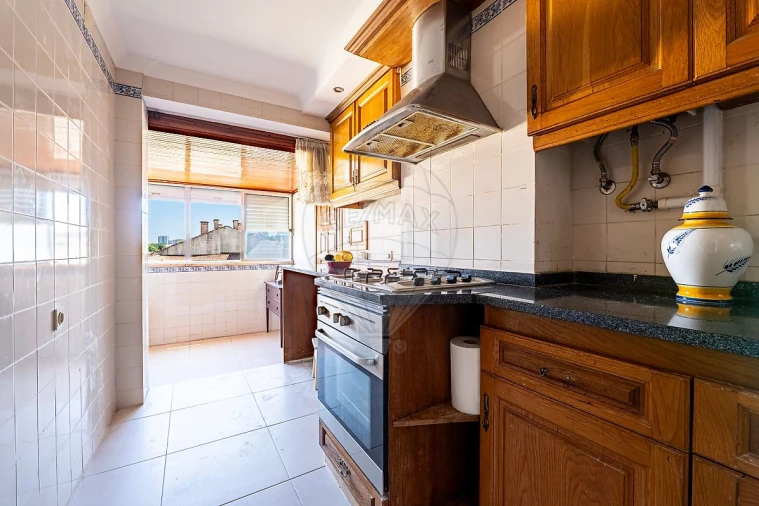 Apartamento T2 para Venda em Olivais Foto 24