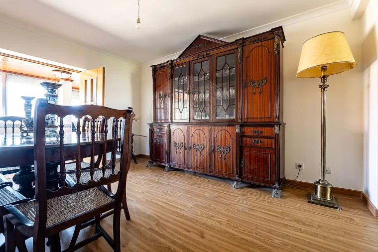 Apartamento T2 para Venda em Olivais Foto 4