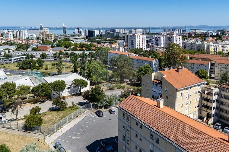 Apartamento T2 para Venda em Olivais Foto 30
