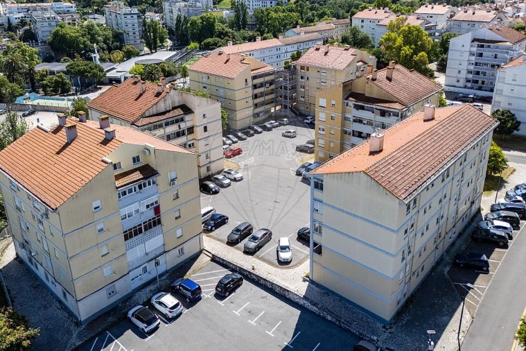Apartamento T2 para Venda em Olivais Foto 29