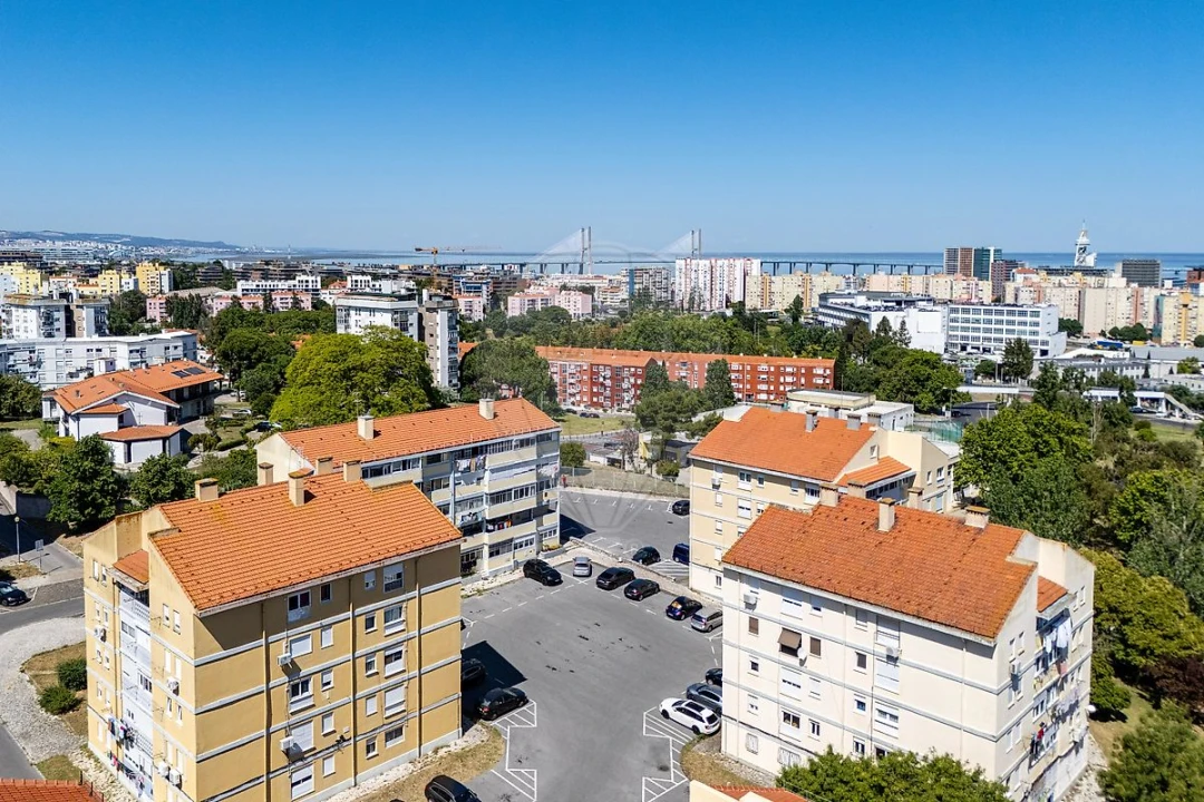 Apartamento T2 para Venda em Olivais Foto 35