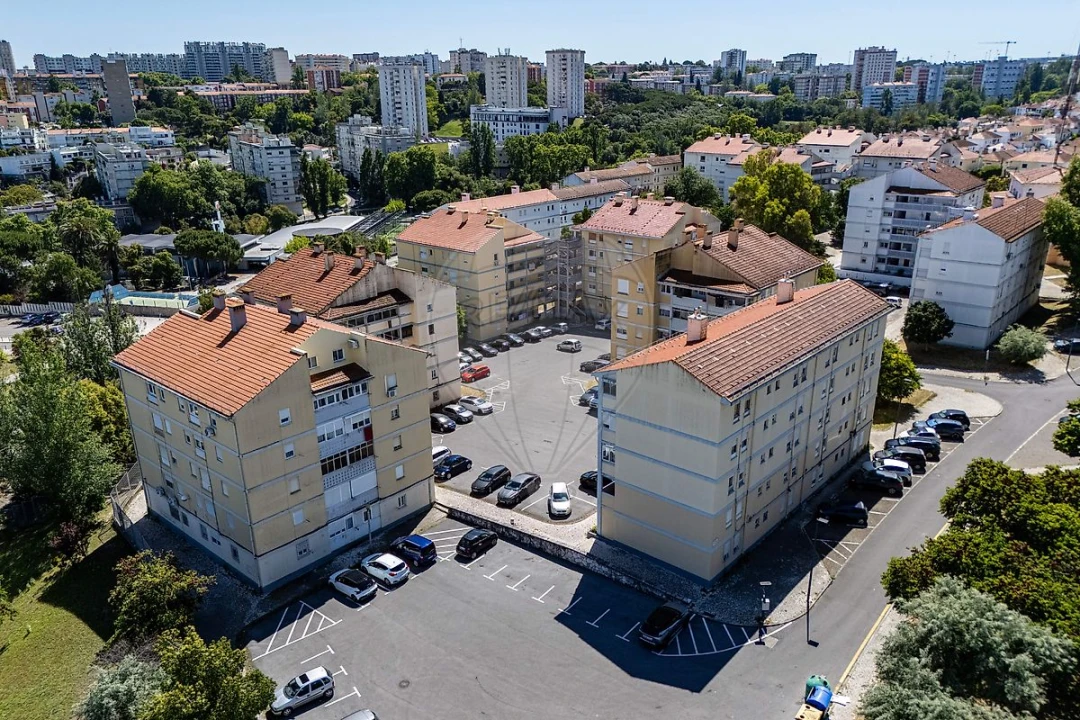 Apartamento T2 para Venda em Olivais Foto 33