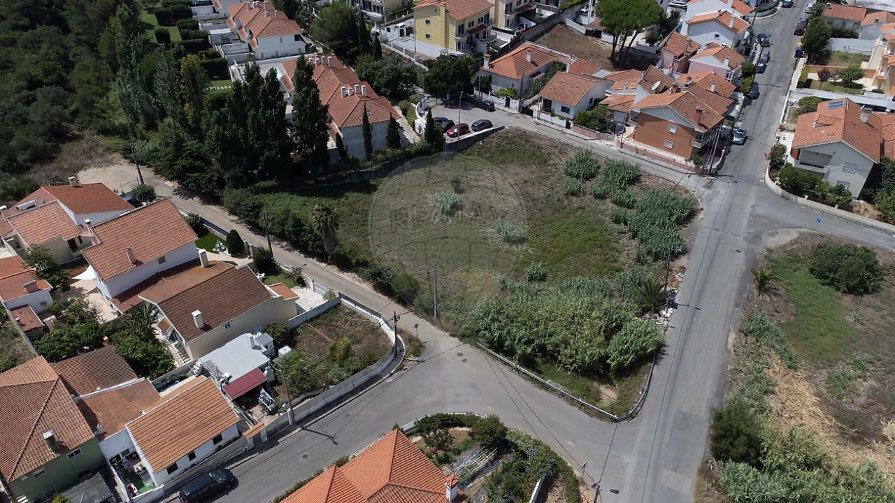 Terreno para Venda em Cascais e Estoril Foto 3