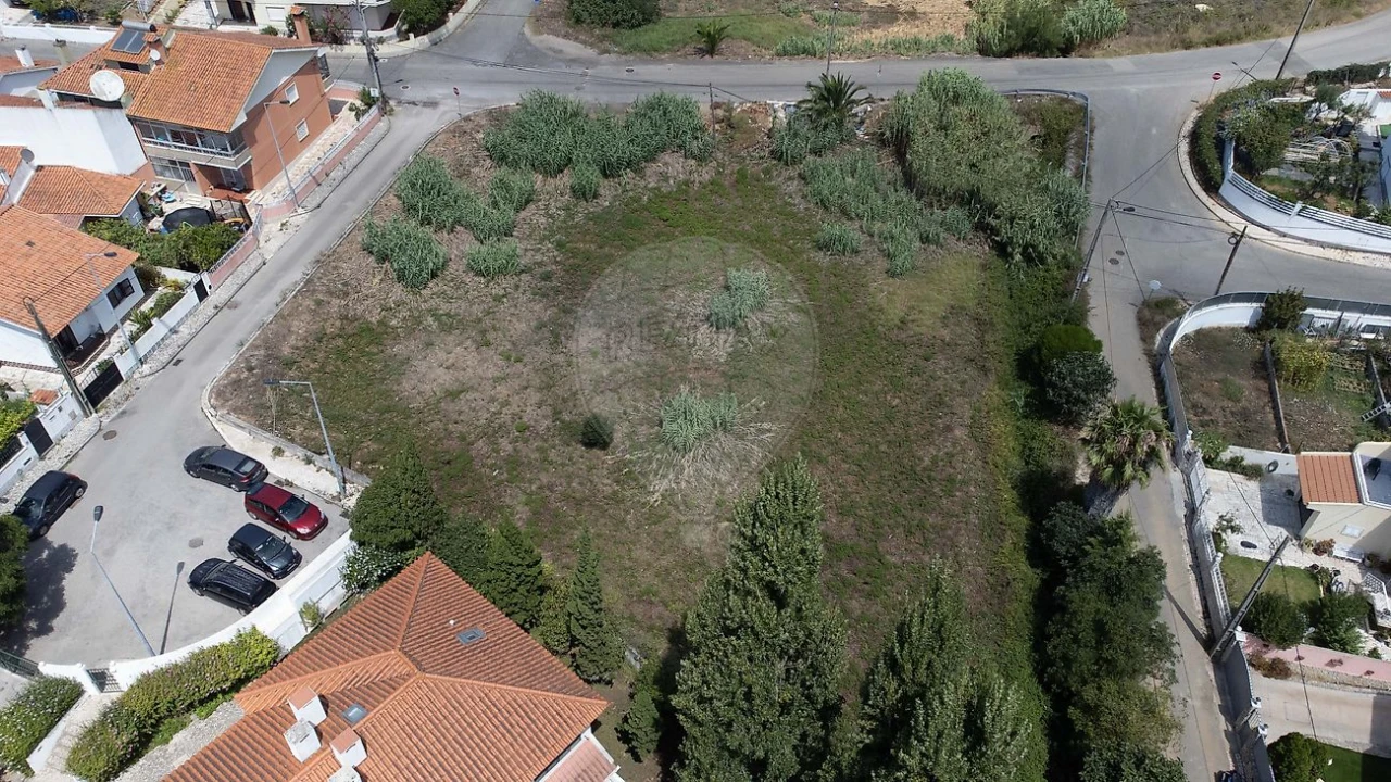 Terreno para Venda em Cascais e Estoril Foto 1