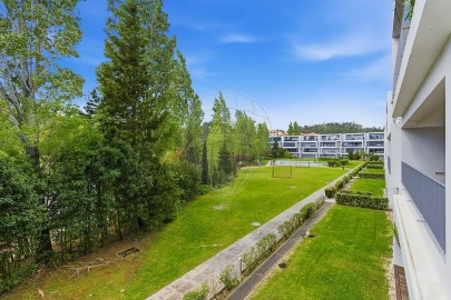 Apartamento T4 para Arrendamento em Queluz e Belas