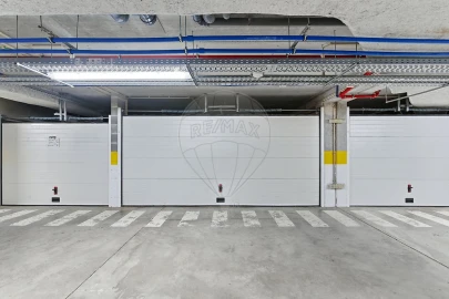 Apartamento T4 para Arrendamento em Queluz e Belas