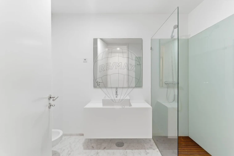 Apartamento T4 para Arrendamento em Queluz e Belas Foto 28