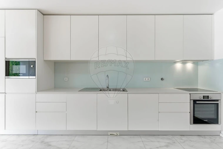 Apartamento T4 para Arrendamento em Queluz e Belas Foto 16