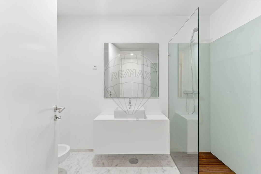 Apartamento T4 para Arrendamento em Queluz e Belas Foto 28