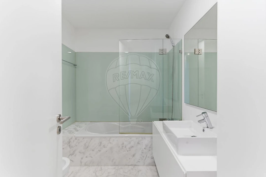 Apartamento T4 para Arrendamento em Queluz e Belas Foto 21