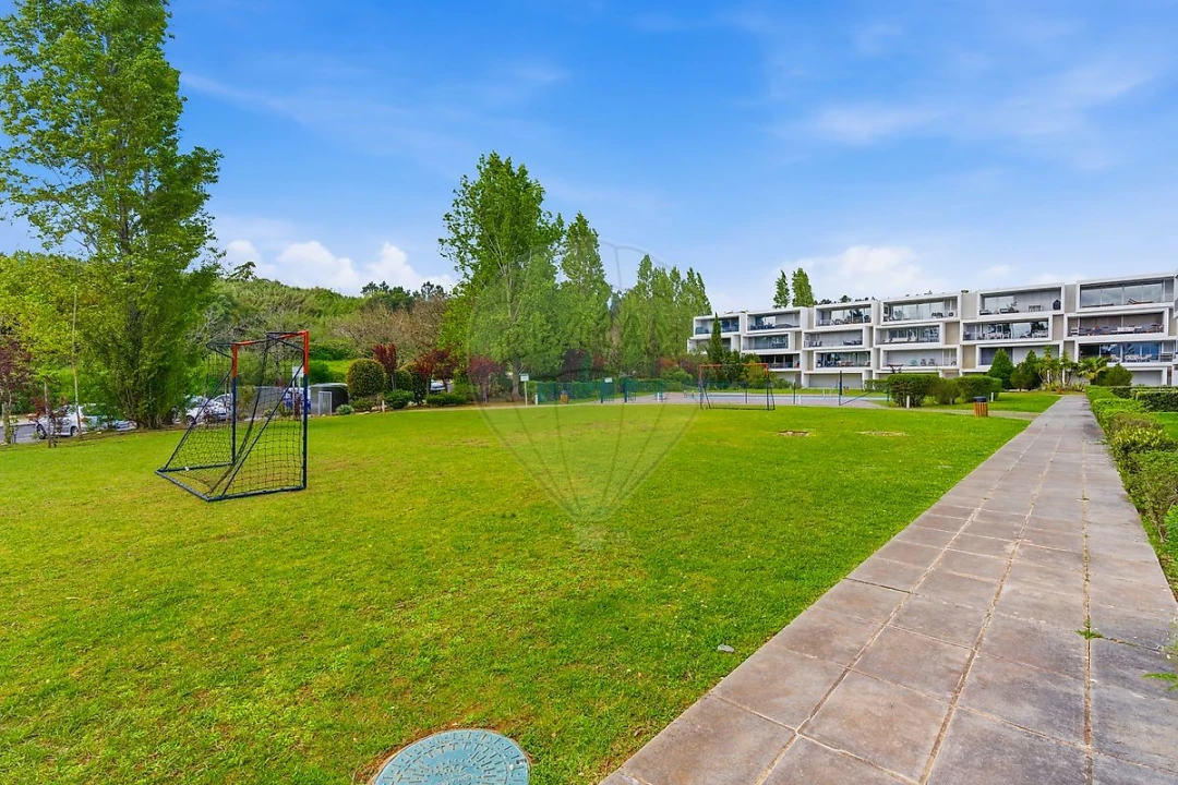 Apartamento T4 para Arrendamento em Queluz e Belas Foto 5