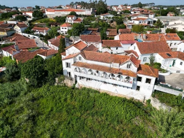 Moradia T5 para Venda em Juncal