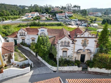 Moradia T5 para Venda em Juncal