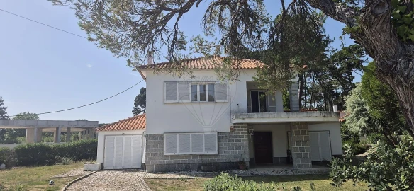 Moradia T5 para Venda em Colares
