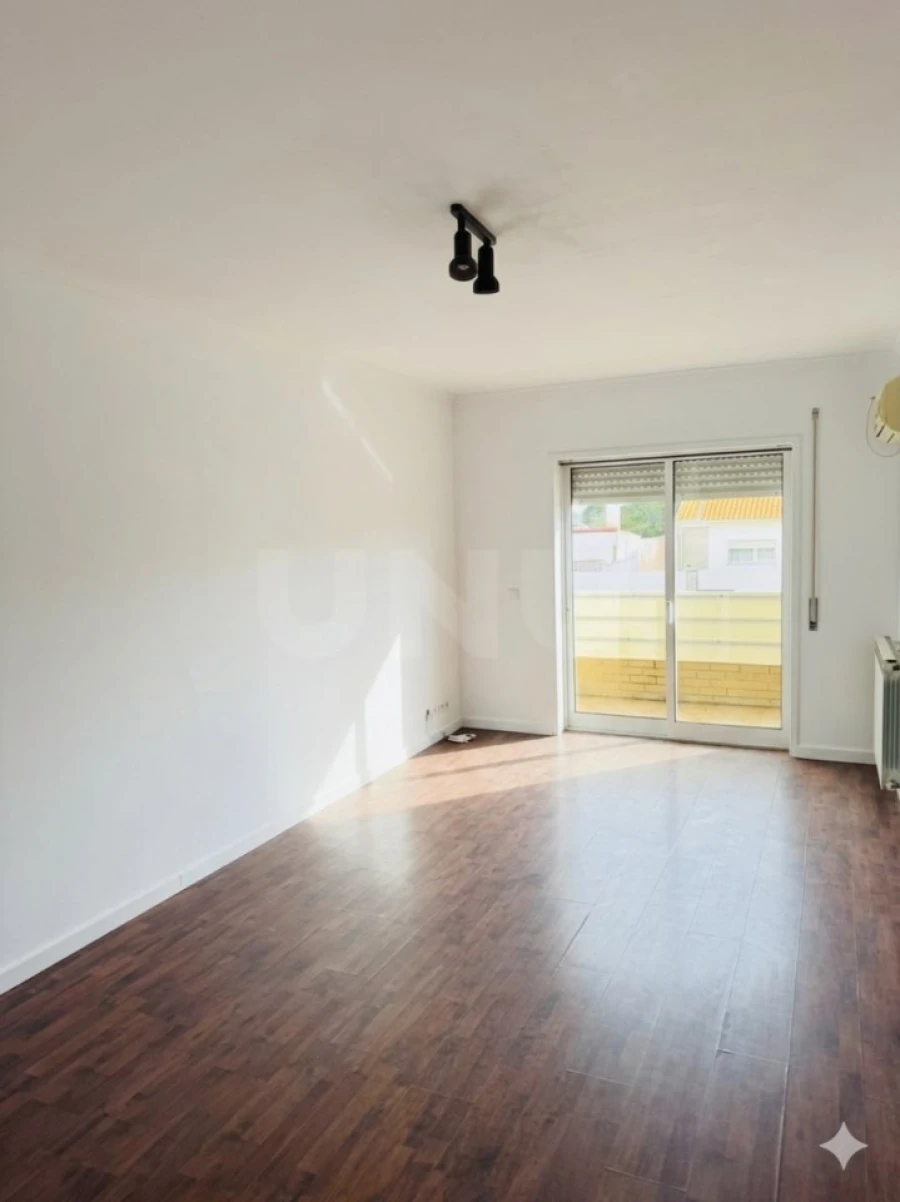 Apartamento T3 para Venda em Vagos e Santo António Foto 3