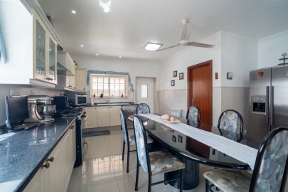 Moradia T6 para Venda em Vilar