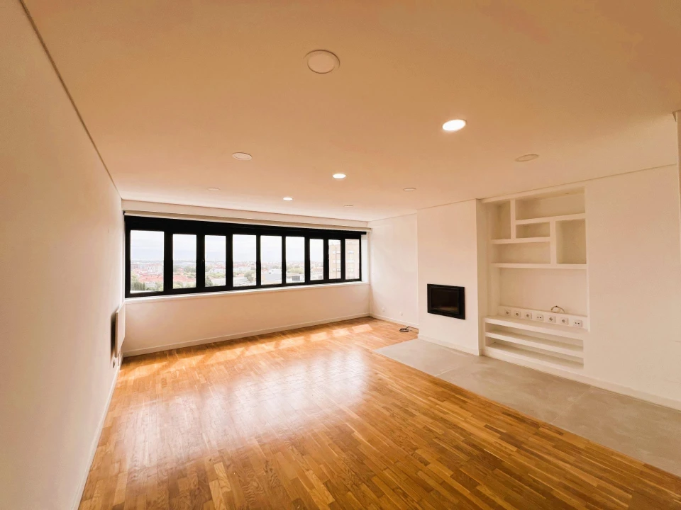 Apartamento T3 para Venda em Santa Maria Maior e Monserrate e Meadela Foto 1