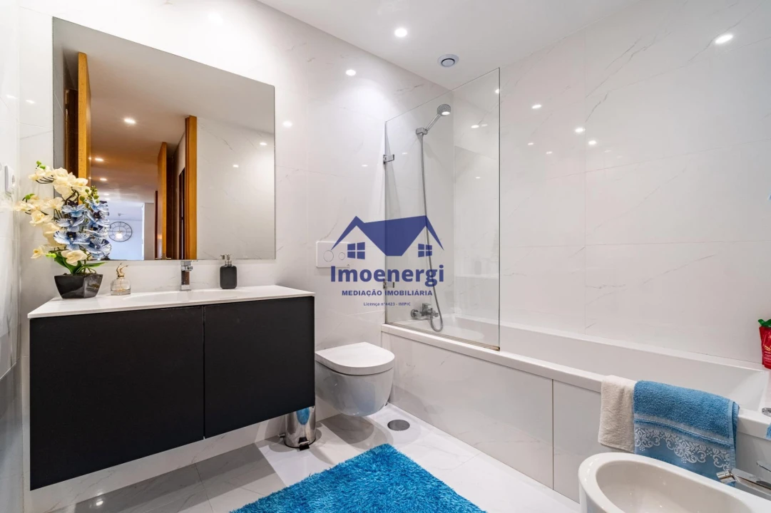 Apartamento T3 para Venda em Arvore Foto 17