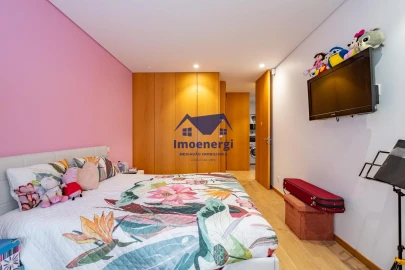 Apartamento T3 para Venda em Arvore